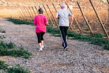 中高齢者では中強度以上の身体活動が加齢によるFGF21上昇を抑える可能性がある